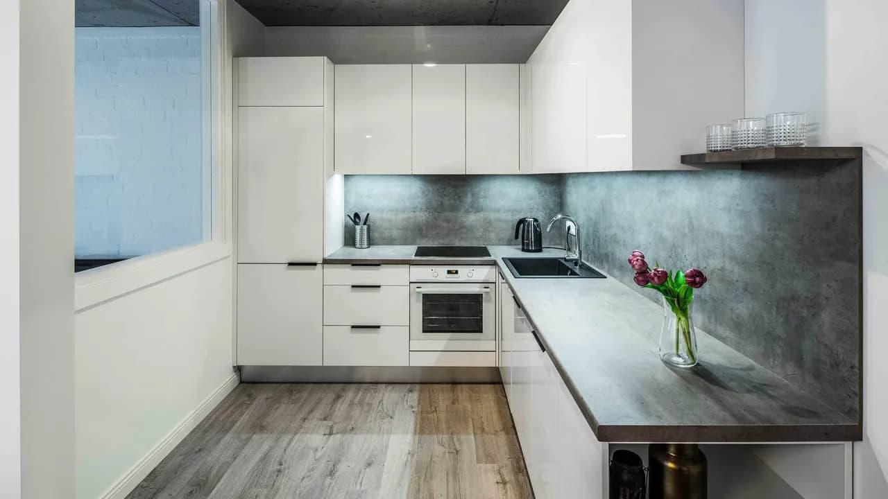 Ile trwa remont kuchni? Realny czas i etapy prac